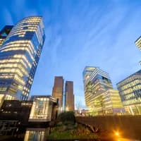 B69AEA Offices Amsterdam Zuidas. ABN-AMRO Bank HQ on the left. Middle right: Ito Tower with empty IceSave offices on the 11th floor.