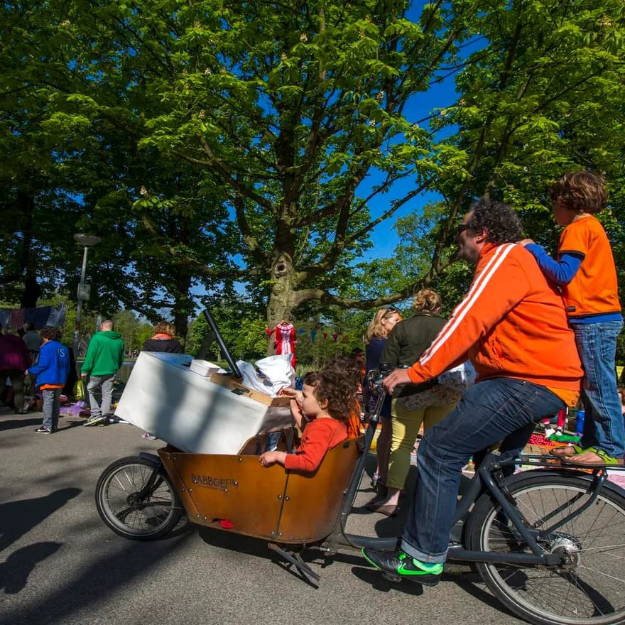 holiday in the Kingdom of the Netherlands. Celebrated on 27 April, the date marks the birth of King Willem-Alexander.
Celebrations: Partying, wearing orange costumes, flea markets, traditional local gatherings, cargo bike.