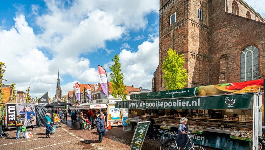 People shopping at the Weesp market