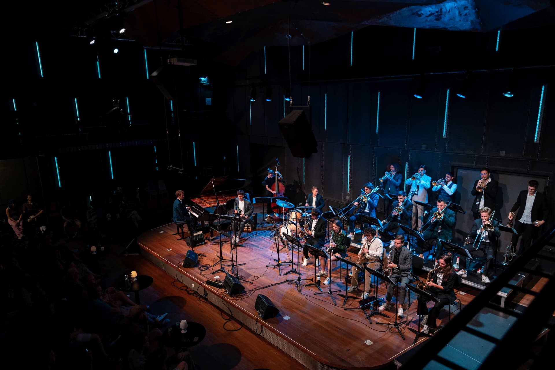 Chris Muller Bigband ft. Jasper Blom