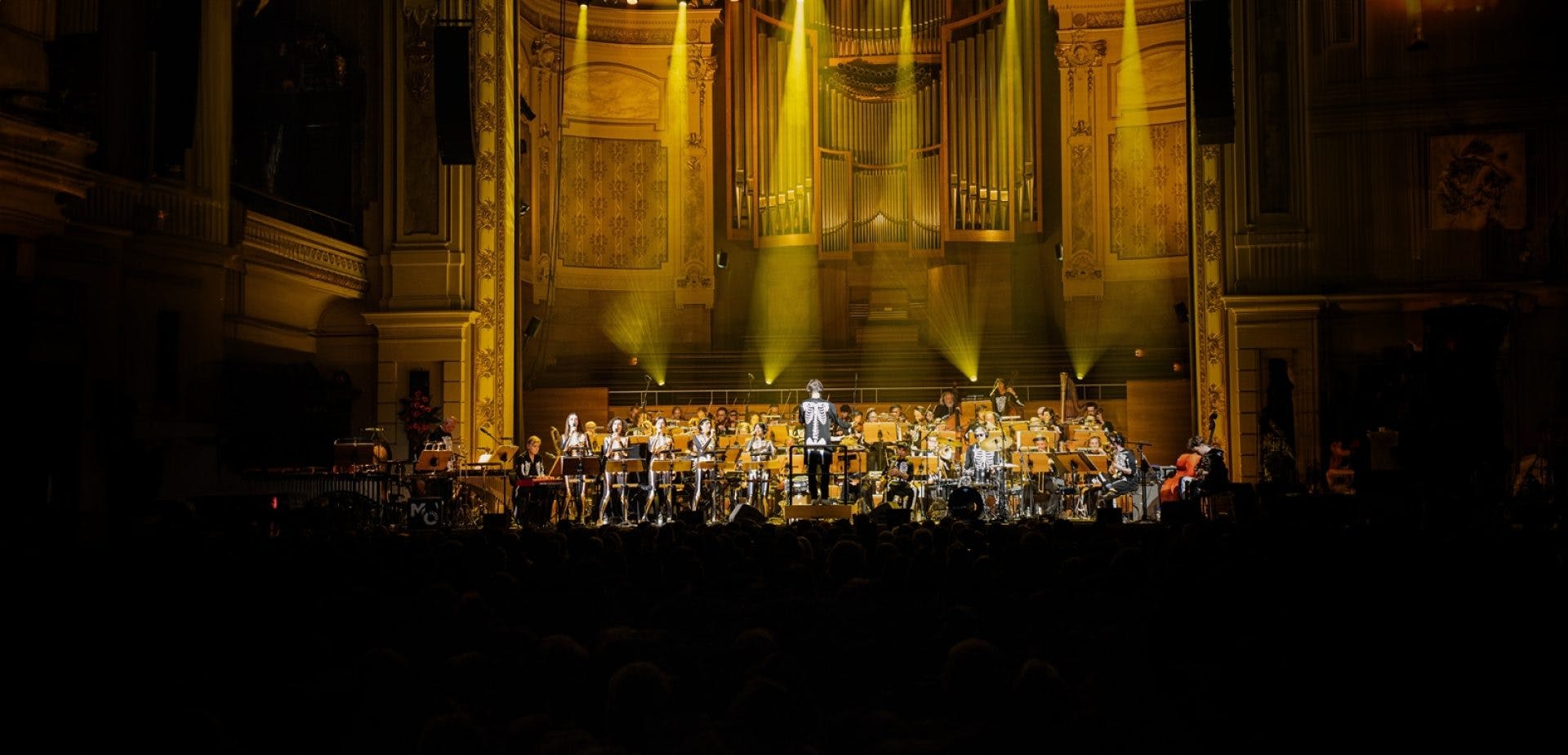 Louis Cole & Metropole Orkest o.l.v. Jules Buckley