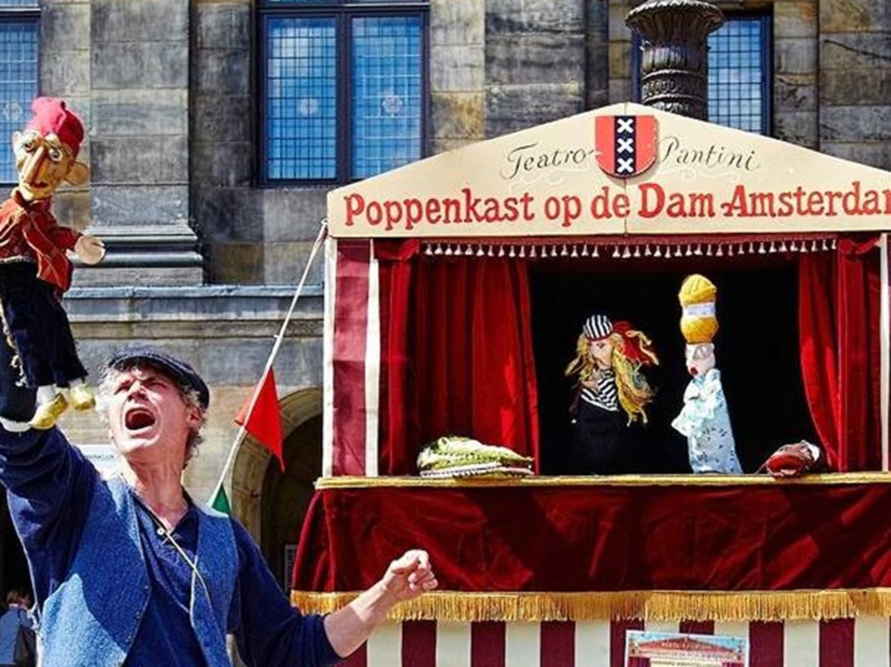 Poppenkast op de Dam elke zondag