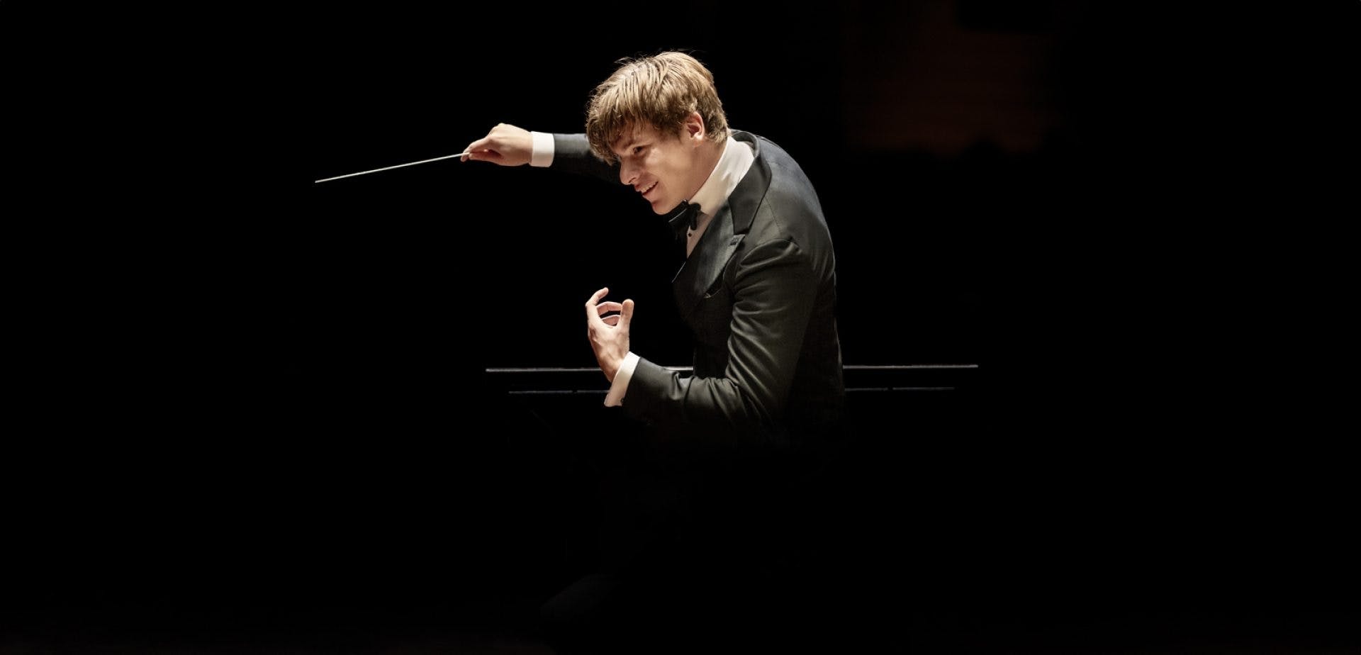 Klaus Mäkelä conducts the Concertgebouw Orchestra in Mahler