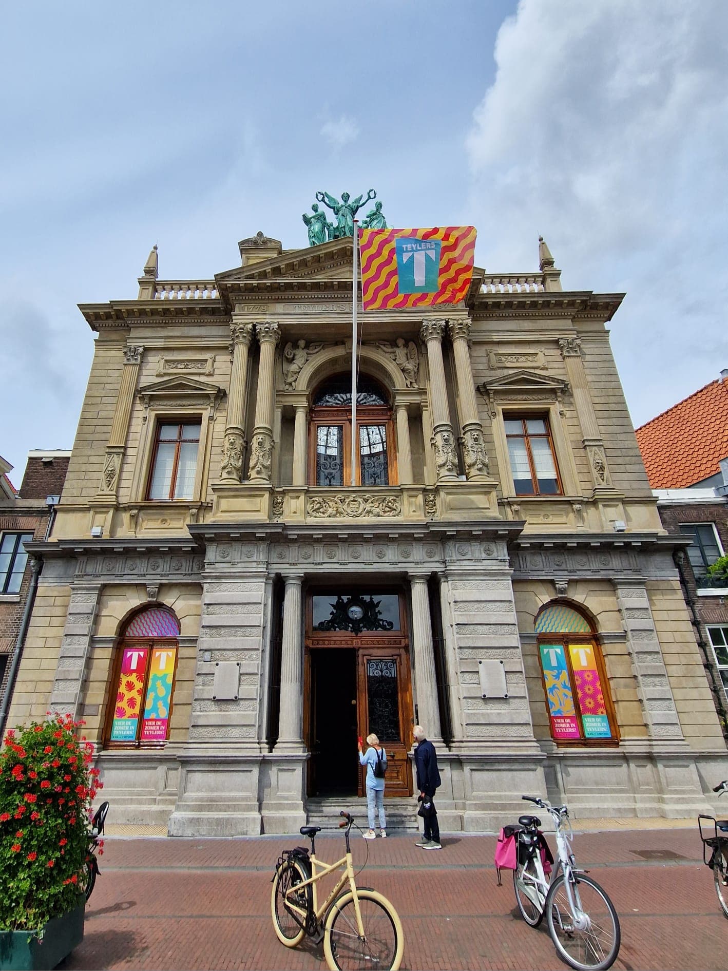 Vier de zomer in Teylers!