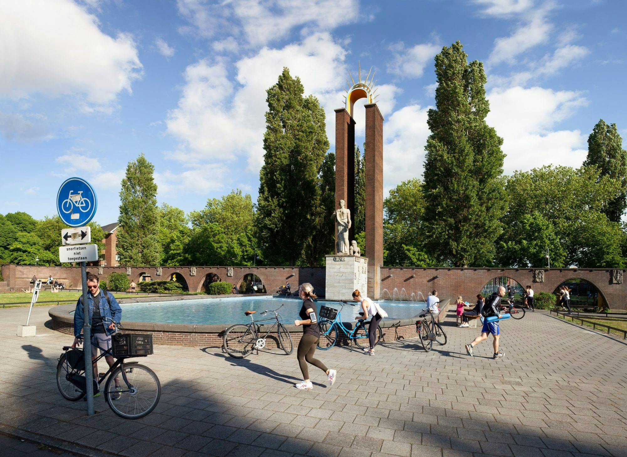 Wandeling langs Indische sporen in Amsterdam-Zuid