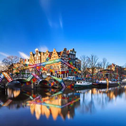 Beautiful image of the UNESCO world heritage canals the 'Brouwersgracht' en 'Prinsengracht (Prince's canal)' in Amsterdam, the Netherlands