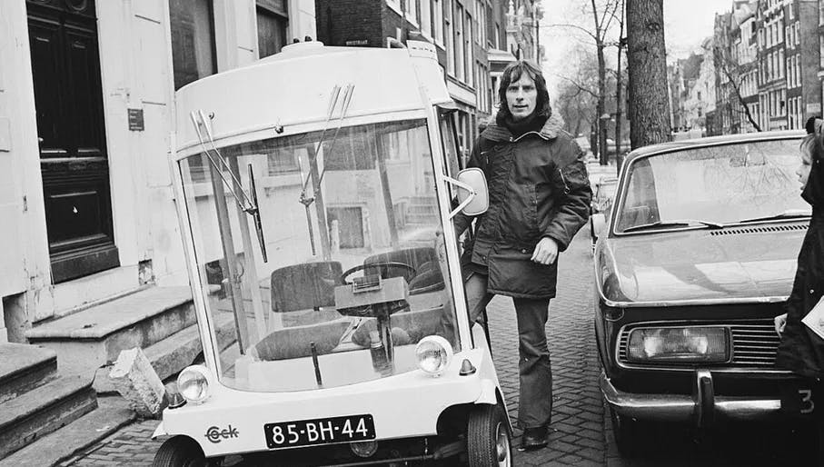 inventor of the witkar, Amsterdam's first shared mobility
