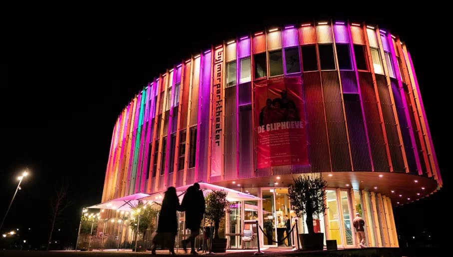 Bijlmer Parktheater exterior by night