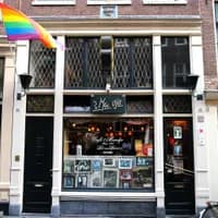 Café 't Mandje, bar at Zeedijk, exterior LGBTQ-flag