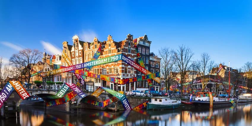 Beautiful image of the UNESCO world heritage canals the 'Brouwersgracht' en 'Prinsengracht (Prince's canal)' in Amsterdam, the Netherlands