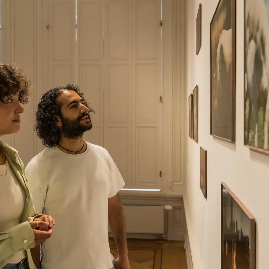 A couple in Huis Marseille.