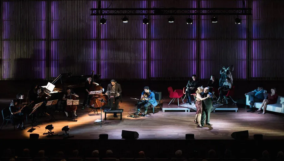 Muziekgebouw aan 't IJ classical jazz music concert with dance
