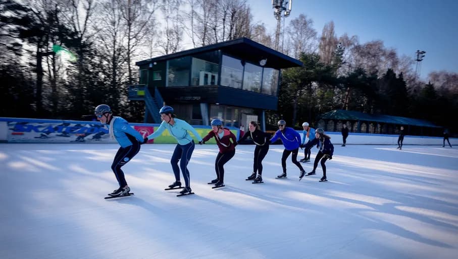 Jaap Eden Baan people ice skating