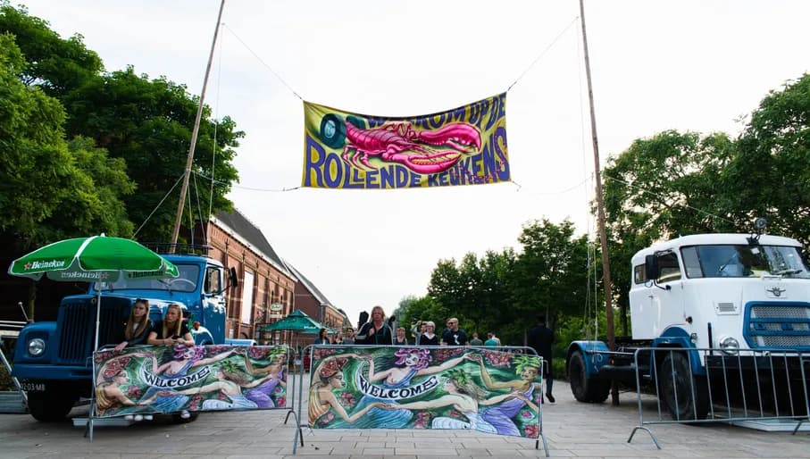 Rollende Keukens food festival entrance/exit