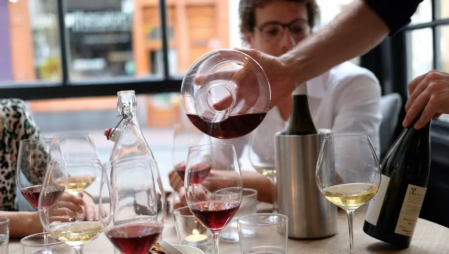 Zoldering restaurant interior